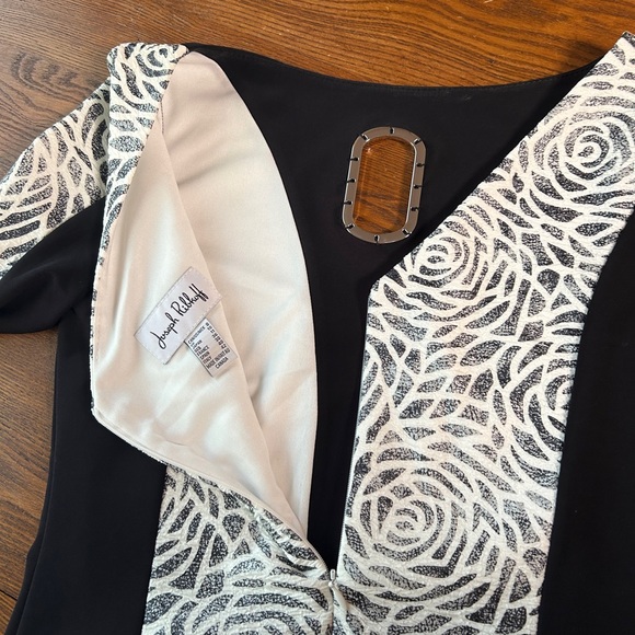 Dress - Picture 2 of 3